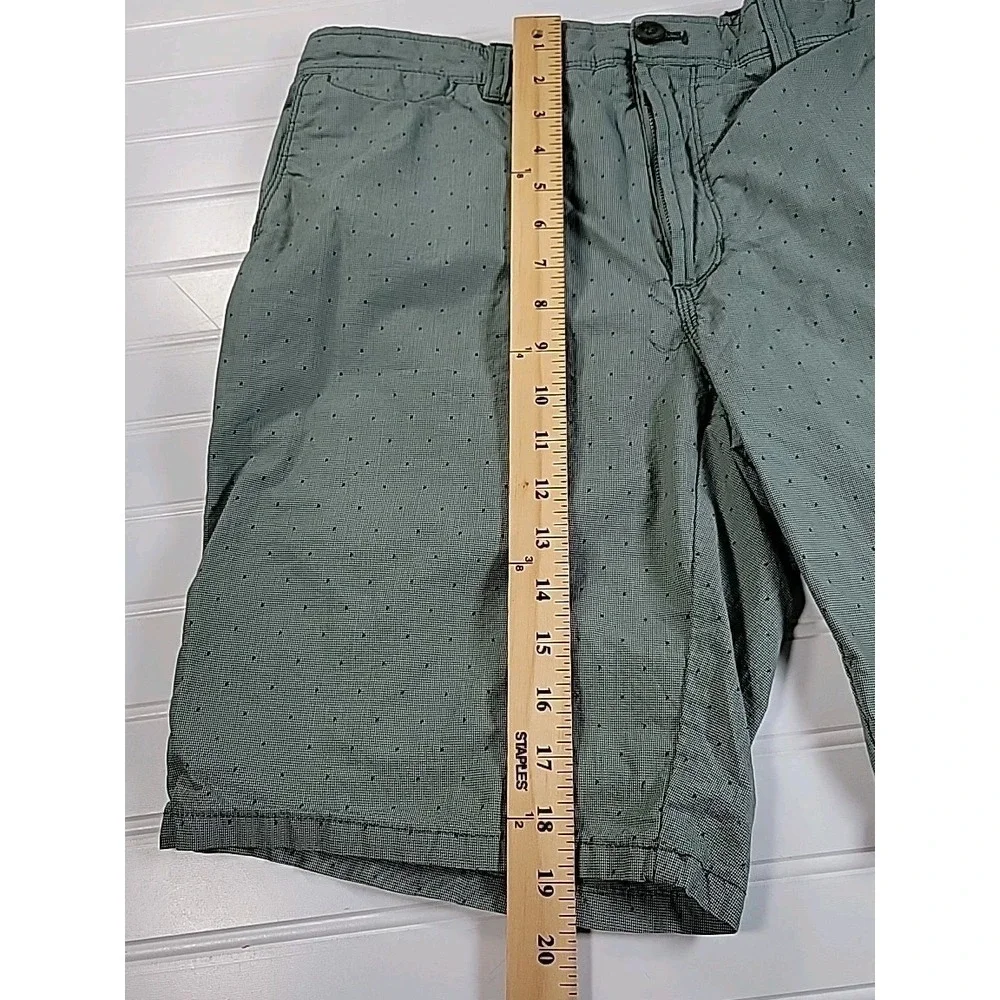 Banana Republic Aiden Shorts Adult 33 Green Chino Preppy Casual‎ Travel DOTS